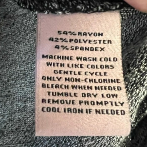 Juicy Couture‎ Heather Gray Knot Front Long Sleeve Top Size Medium - Picture 8 of 8